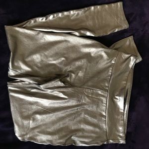 🍂☃️2 for $15!☃️🍂Warm Metallic Leggings